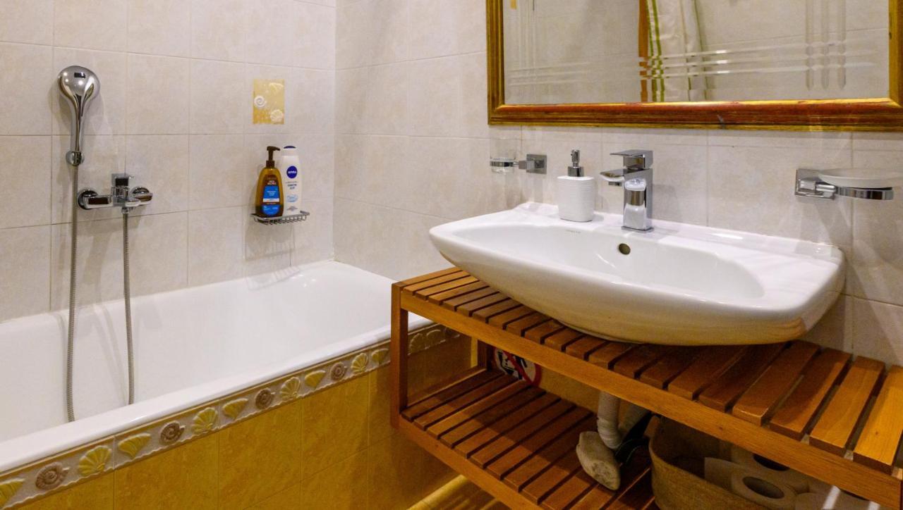 Cozy Small Smart Villa With Private Pool Mikri Mantineia Kalamata Dış mekan fotoğraf
