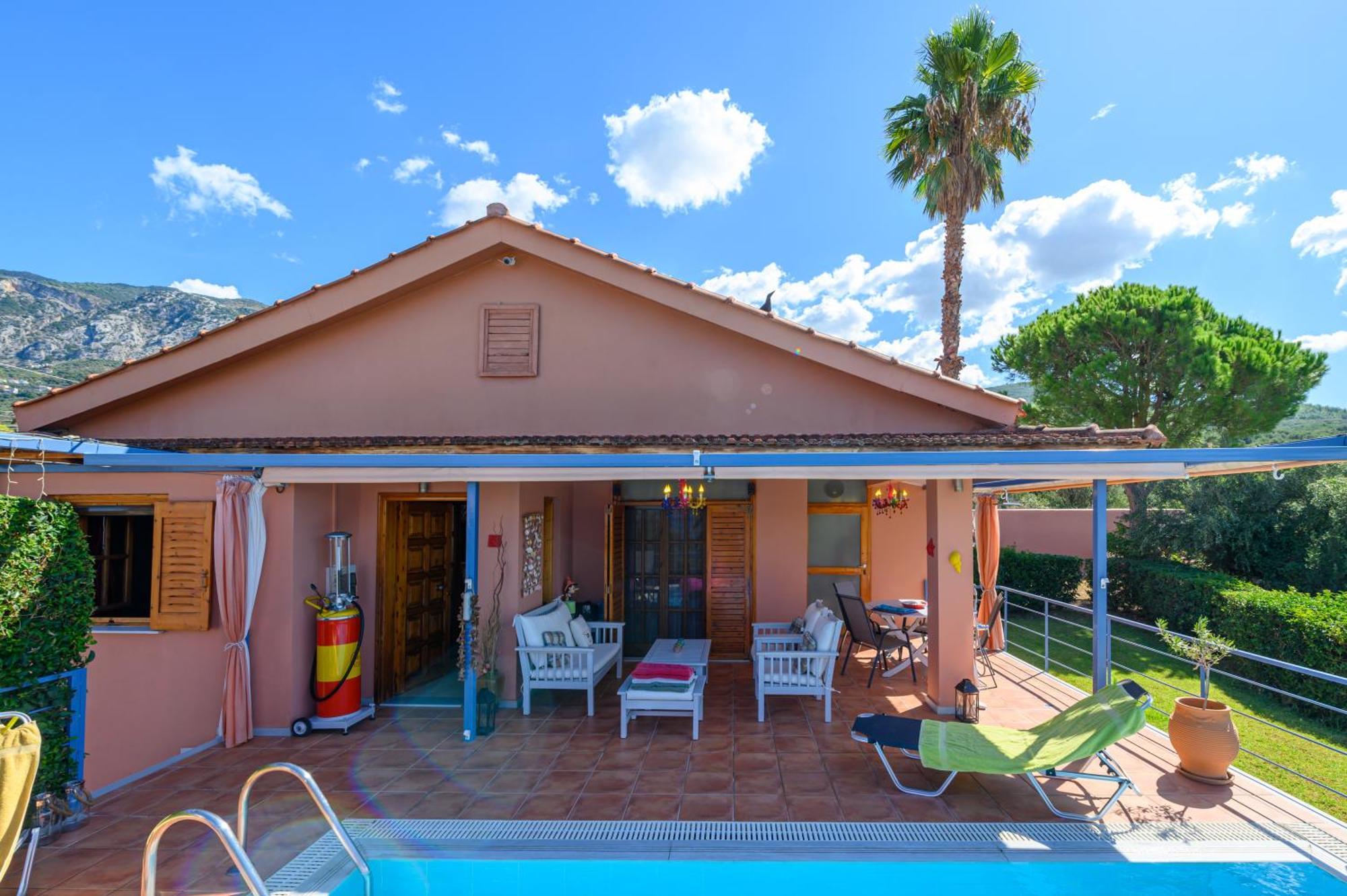 Cozy Small Smart Villa With Private Pool Mikri Mantineia Kalamata Dış mekan fotoğraf